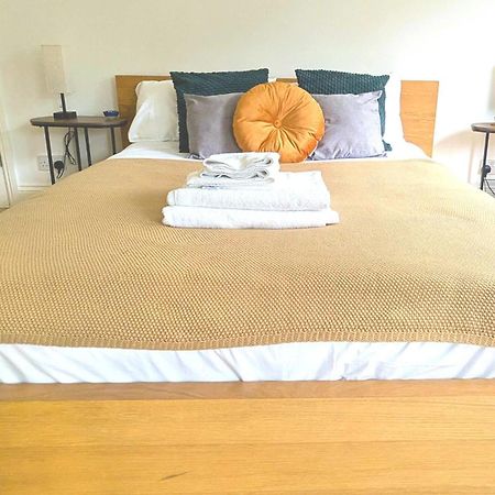 Modern 3 Bed Home - Solihull Centre Eksteriør billede